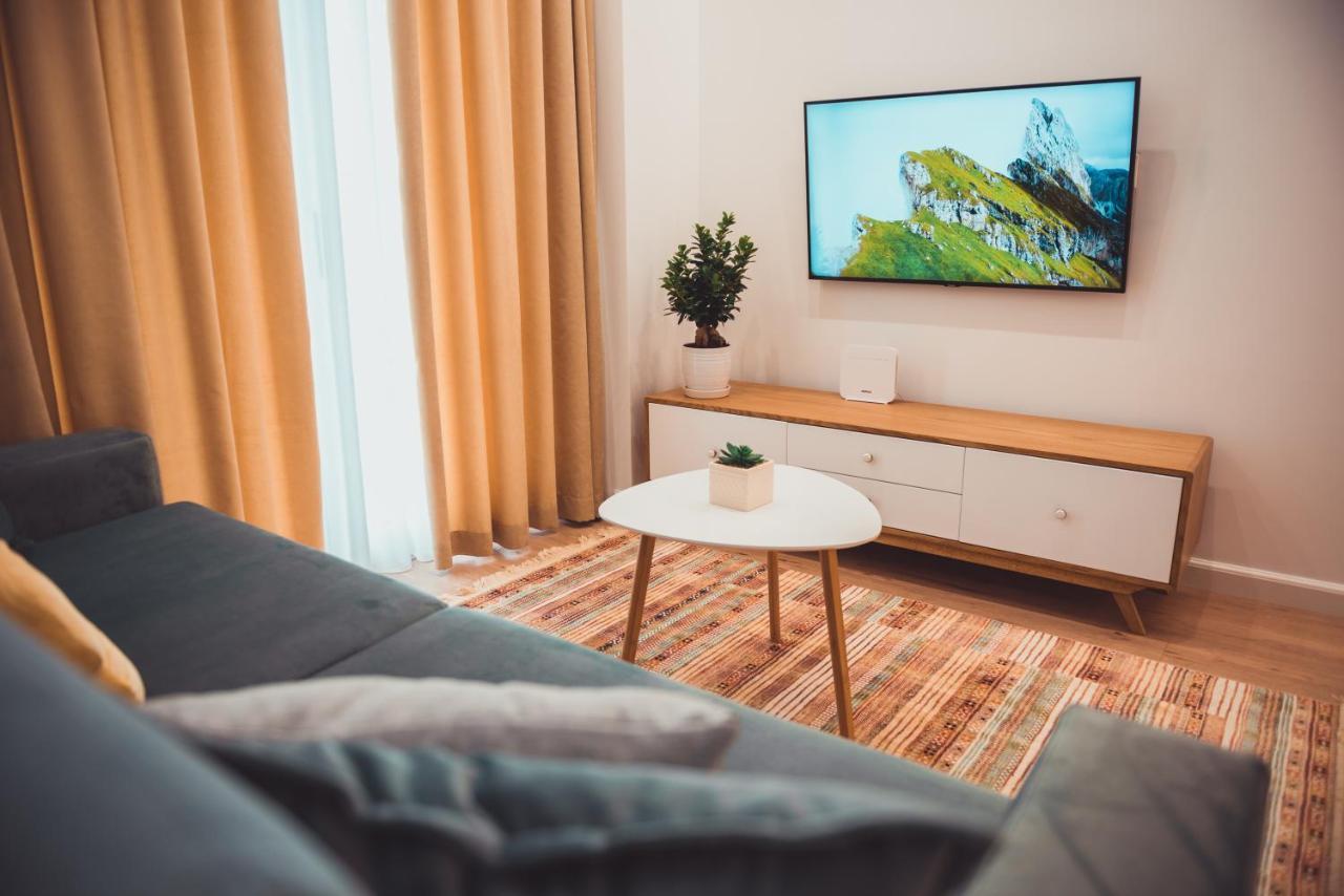 Tam Skanderbeg Square Serviced City Center Apartment No1 ติรานา ภายนอก รูปภาพ