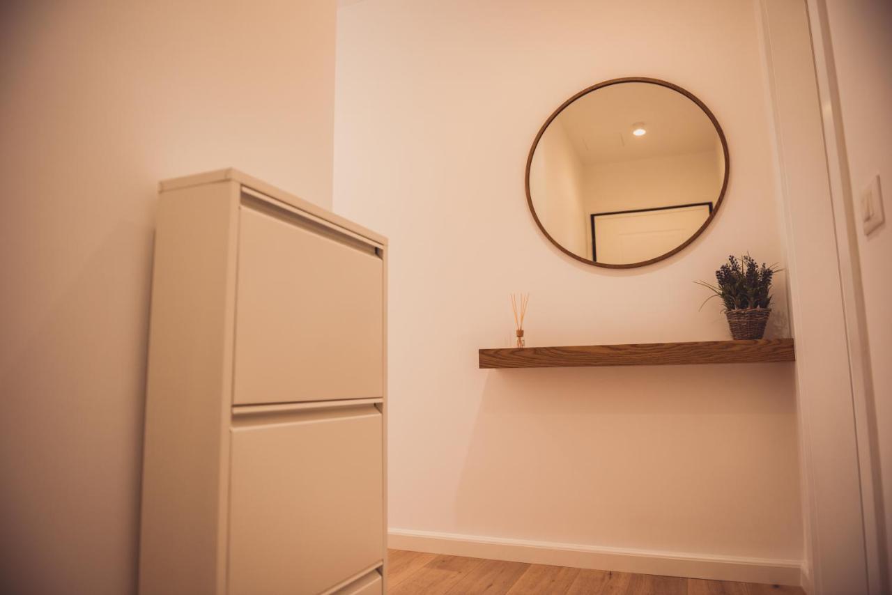 Tam Skanderbeg Square Serviced City Center Apartment No1 ติรานา ภายนอก รูปภาพ