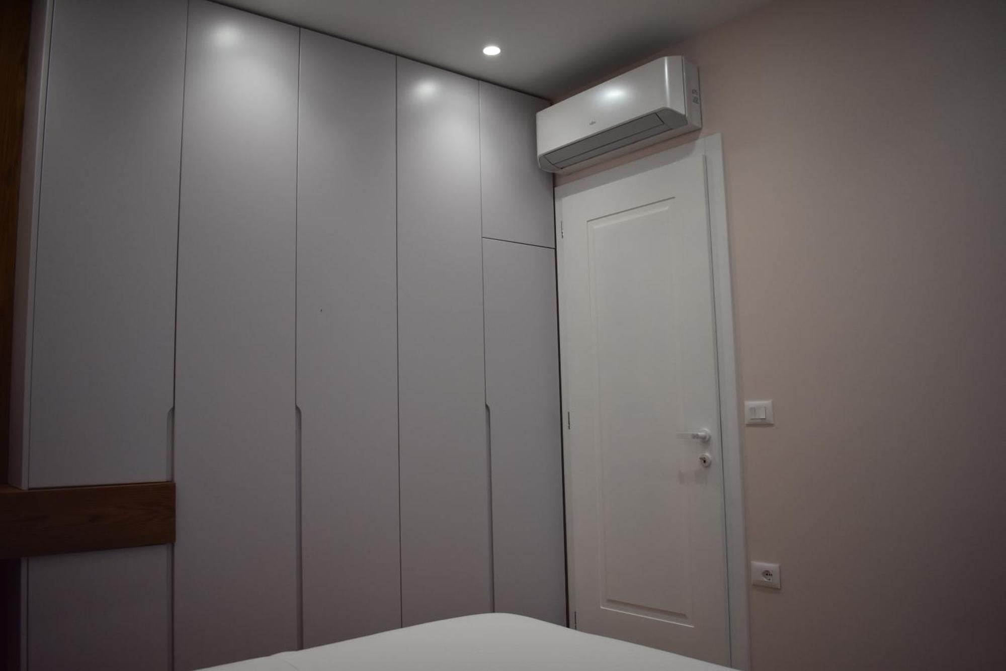 Tam Skanderbeg Square Serviced City Center Apartment No1 ติรานา ภายนอก รูปภาพ