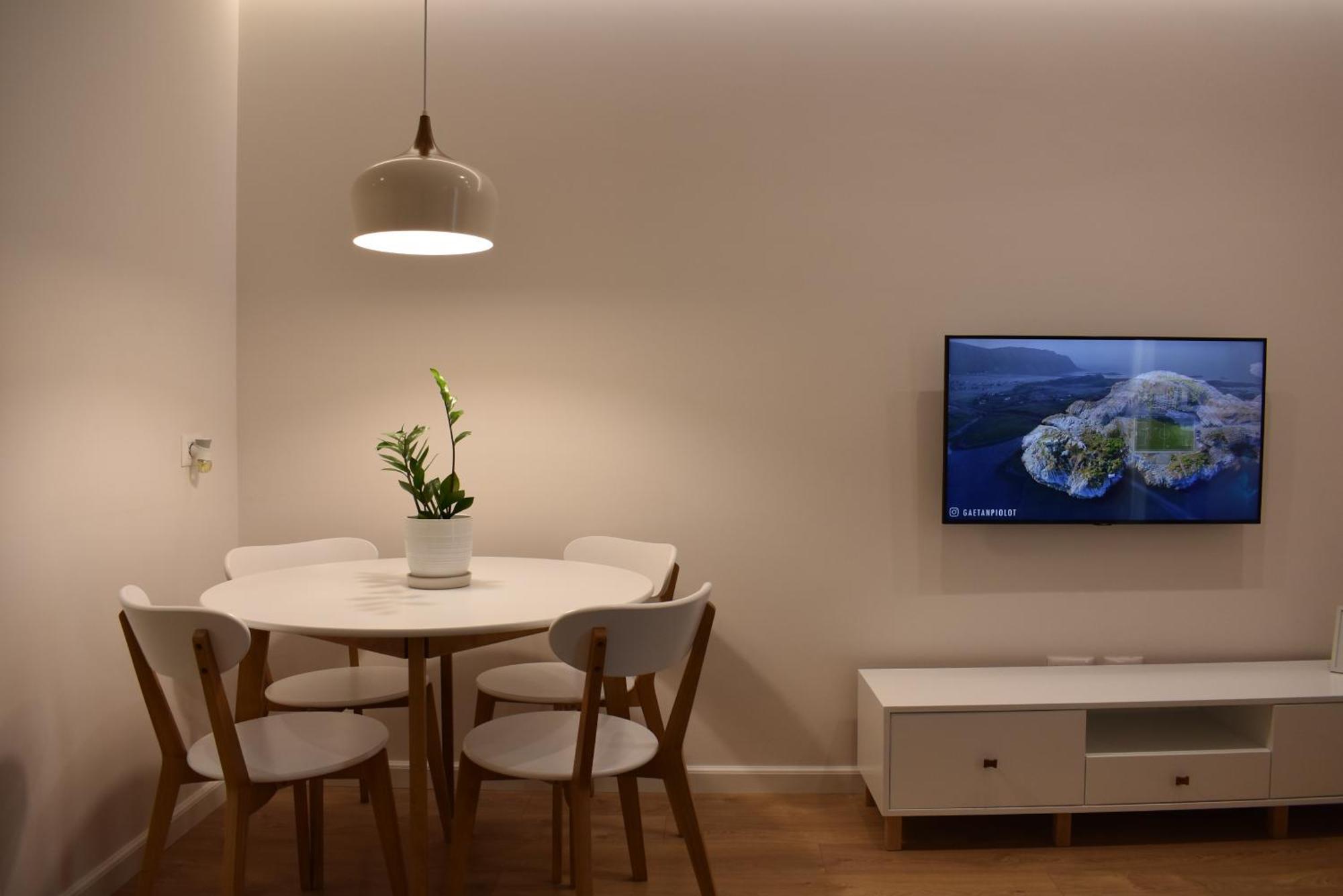 Tam Skanderbeg Square Serviced City Center Apartment No1 ติรานา ภายนอก รูปภาพ